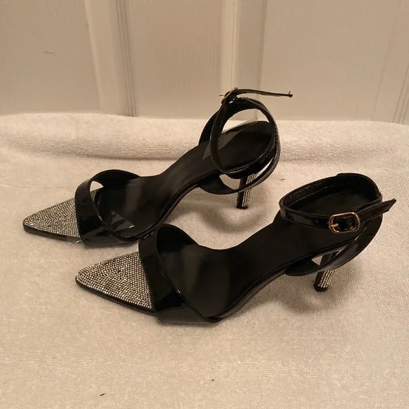 Elegant Black and Silver Sequins Heels…size 42 (9-9.5) - Picture 2 of 9